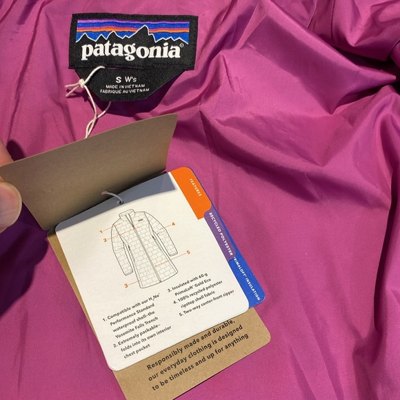 New W’s Patagonia nano puff parka size S Amaranth with tags ⭐️⭐️⭐️⭐️ - Picture 14 of 17